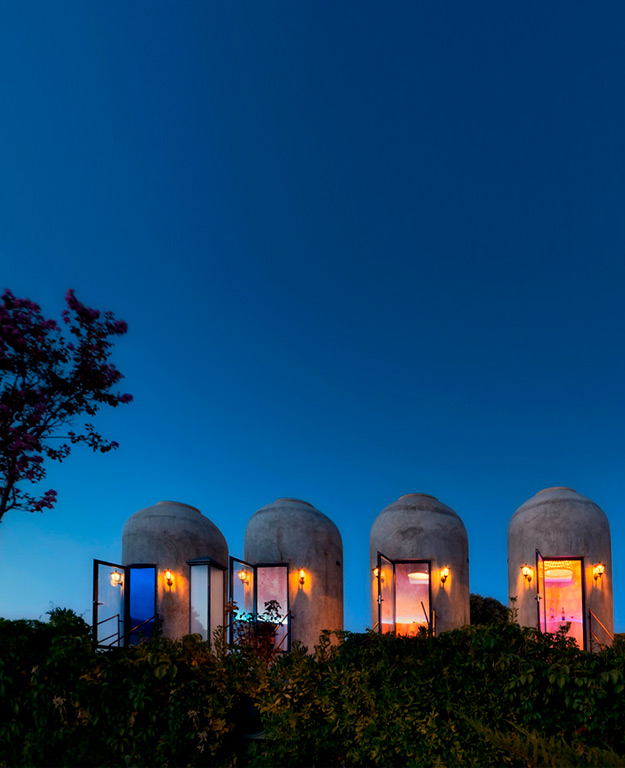 CENA ROMÁNTICA
A LA LUZ DE LA LUNA
EN UNA TINAJA